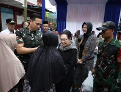 Bakti Sosial Ramadan, Ibu Siti Harjanti Wismoyo Aris Munandar Salurkan 250 Paket Sembako untuk Warga Sungai Bambu