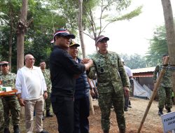 Sambut HUT ke-81 RI, Pangdam Jaya dan Kapolda Metro Jaya Pimpin Karya Bakti Bersihkan Sungai di Jakarta Utara