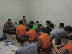Jumat Berkah, Polsek Bekasi Barat Berikan Pembinaan Rohani dan Mental kepada Para Tahanan