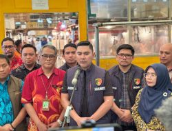 Polisi Melakukan Pengecekan harga pangan khususnya Komiditi Beras di Jakarta Utara dan Kepulauan Seribu